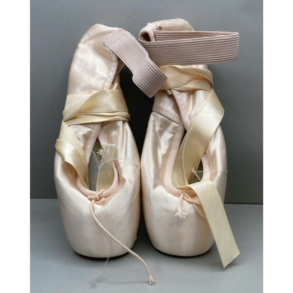 Bloch Aspiration Ballet Pointe Shoes $115.00 S0105 pink satin Size 7 New